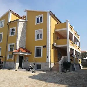 Lili , Zadar Croatie